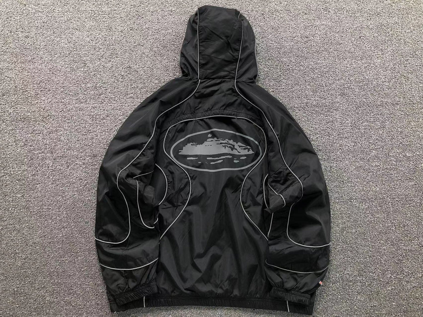 Campera Corteiz x Nike NRG Onyx Negra