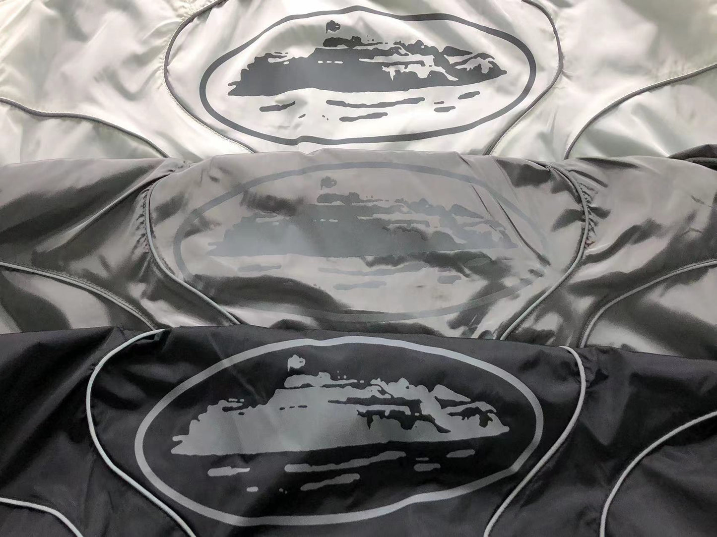 Campera Corteiz x Nike NRG Onyx Blanca