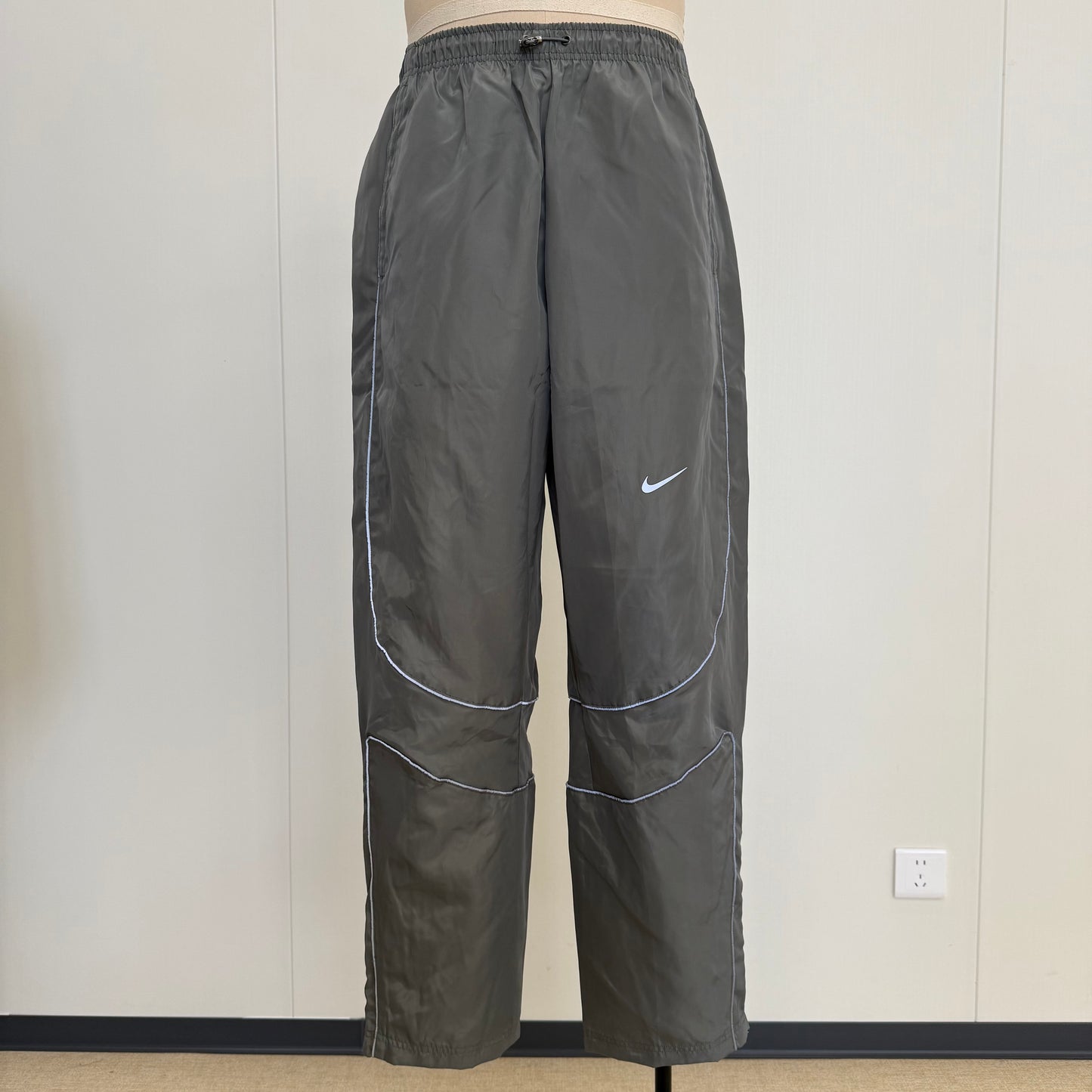 Pantalon Corteiz x Nike NRG Onyx Gris