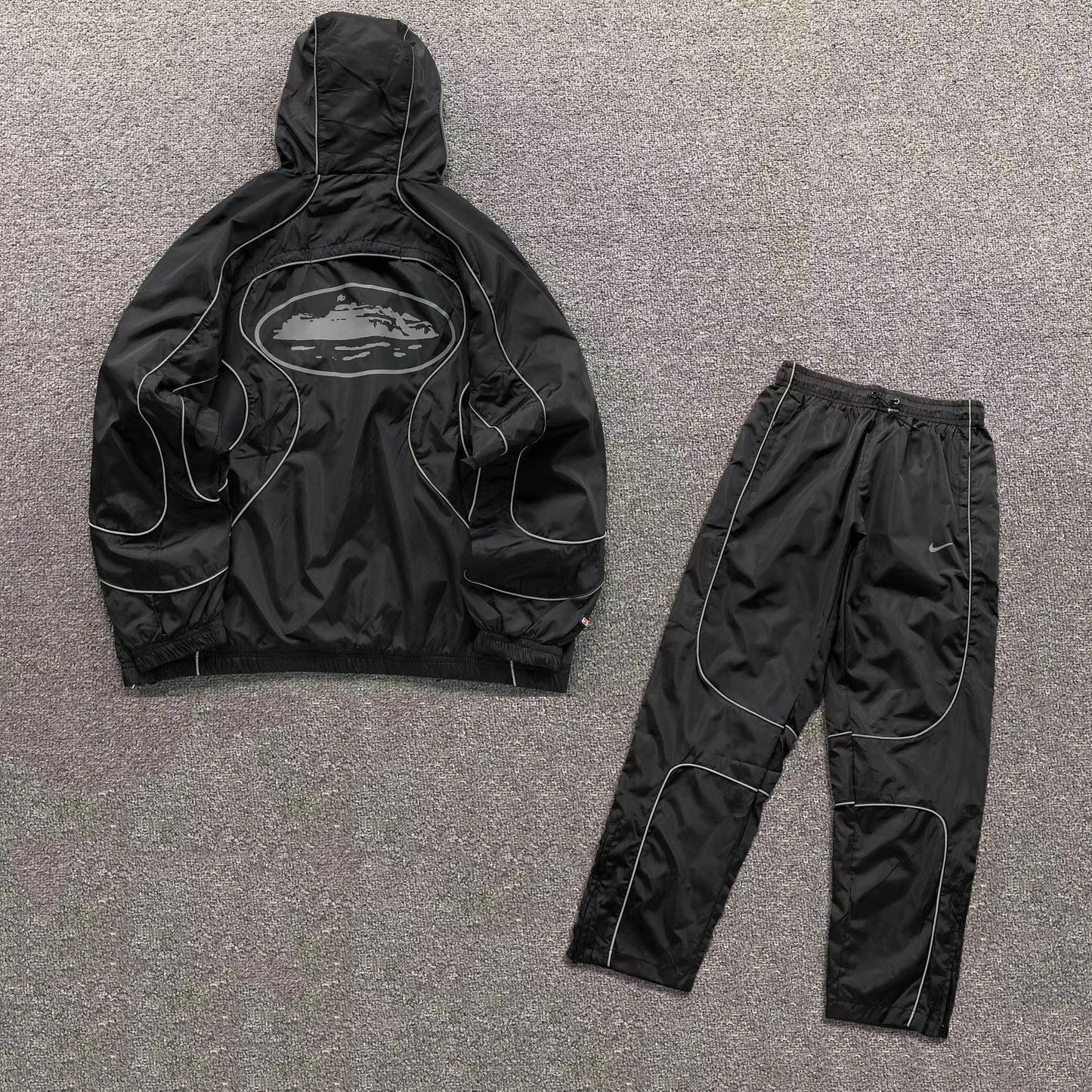 Conjunto Corteiz x Nike NRG Onyx Negro