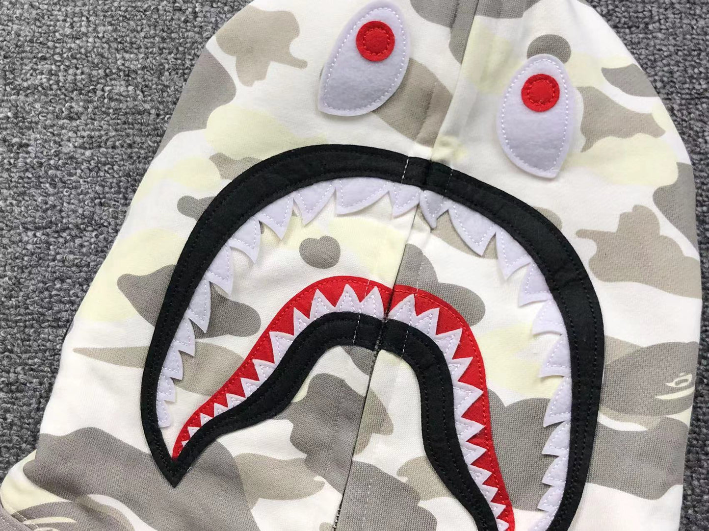 BAPE CITY CAMO SHARK WGM FULL ZIP HOODIE WHITE