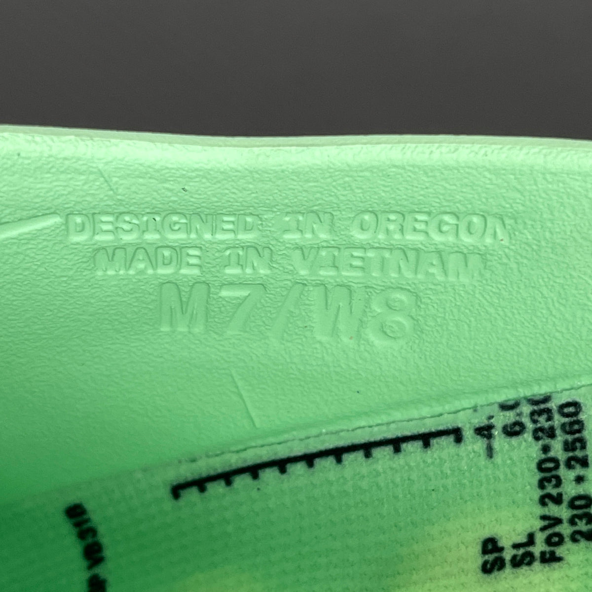 Nike Mind 001 Slide Cucumber Calm
