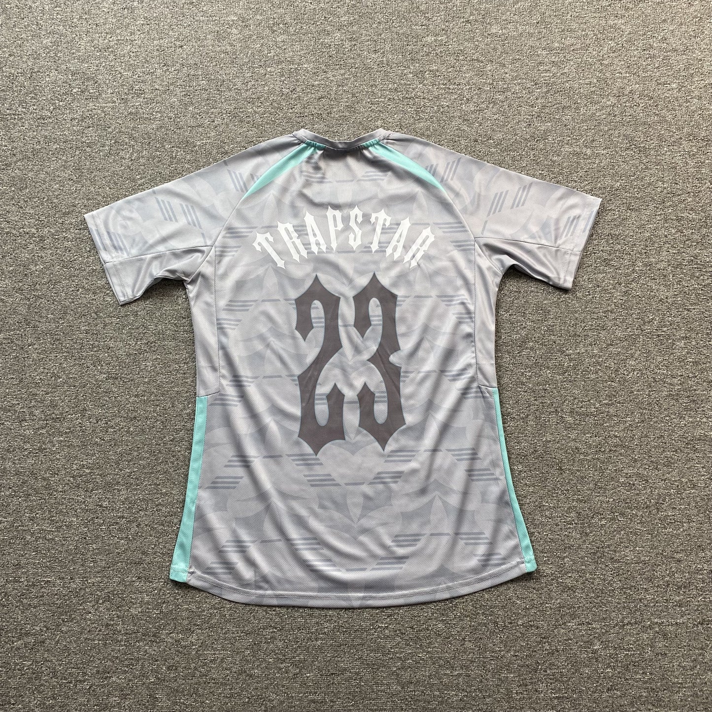 TRAPSTAR IRONGATE FOOTBALL JERSEY GREY