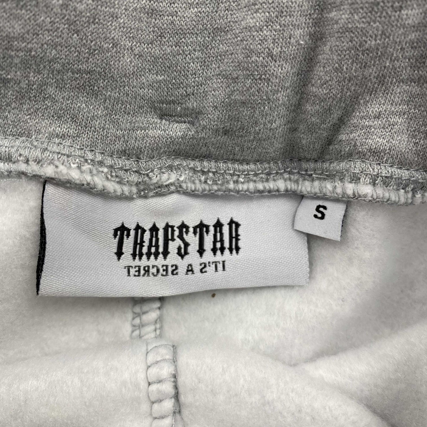 TRAPSTAR CHENILLE DECODED TRACKSUIT GREY CANDY