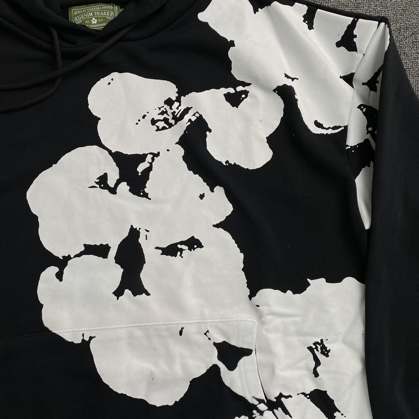 Buzo Denim Tears Big Cotton Wreath Negro