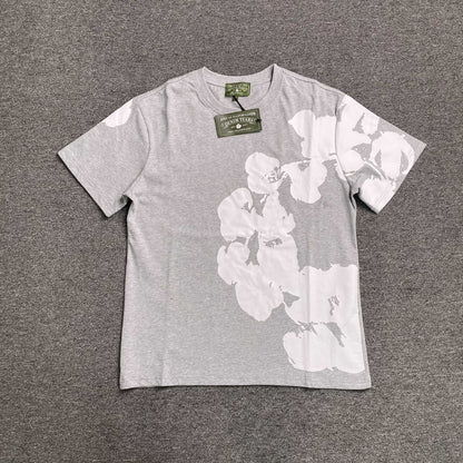 Remera Denim Tears Big Cotton Wreath Gris