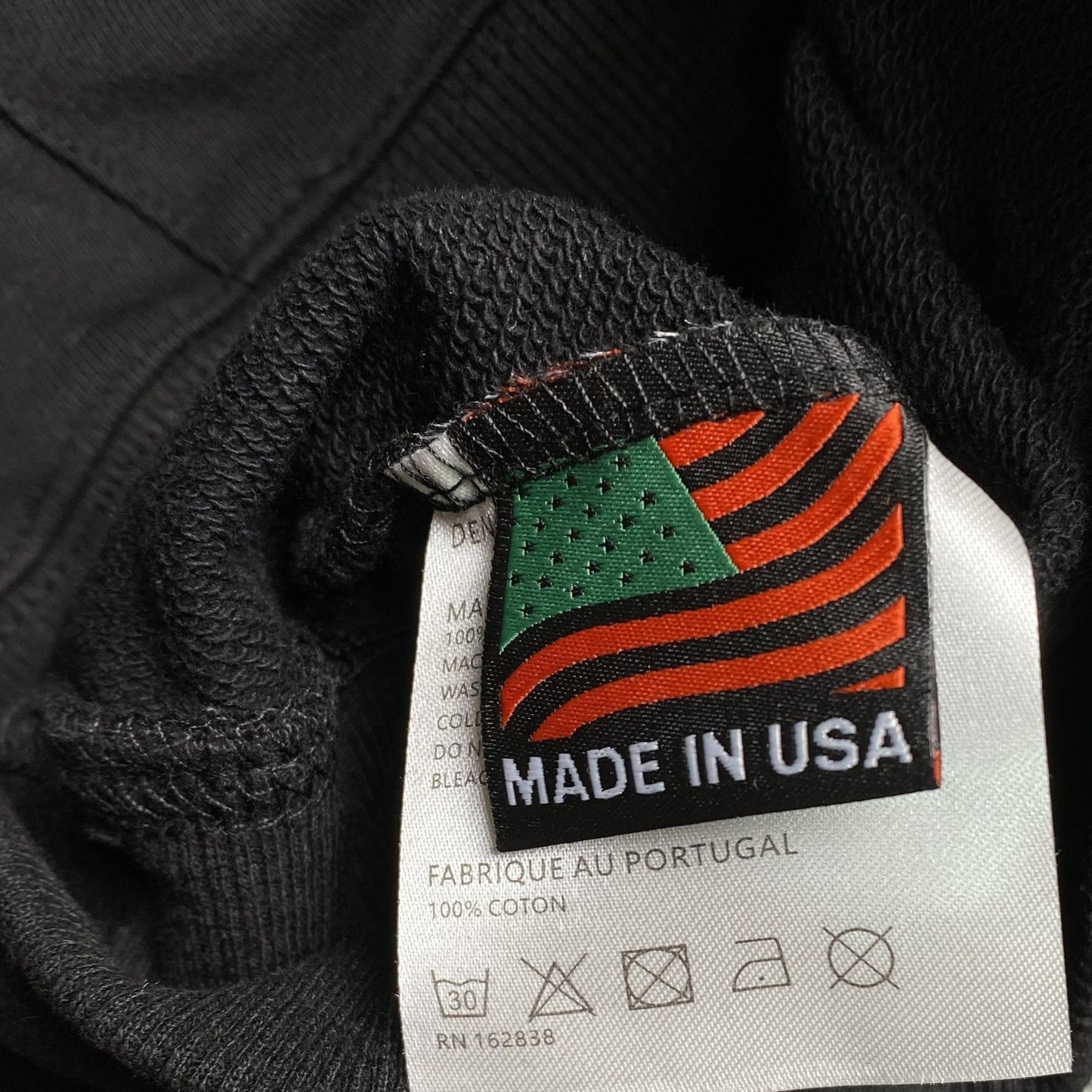 denim-tears-the-cotton-wreath-hoodie-black-monochrome-3-Drip Store Argentina