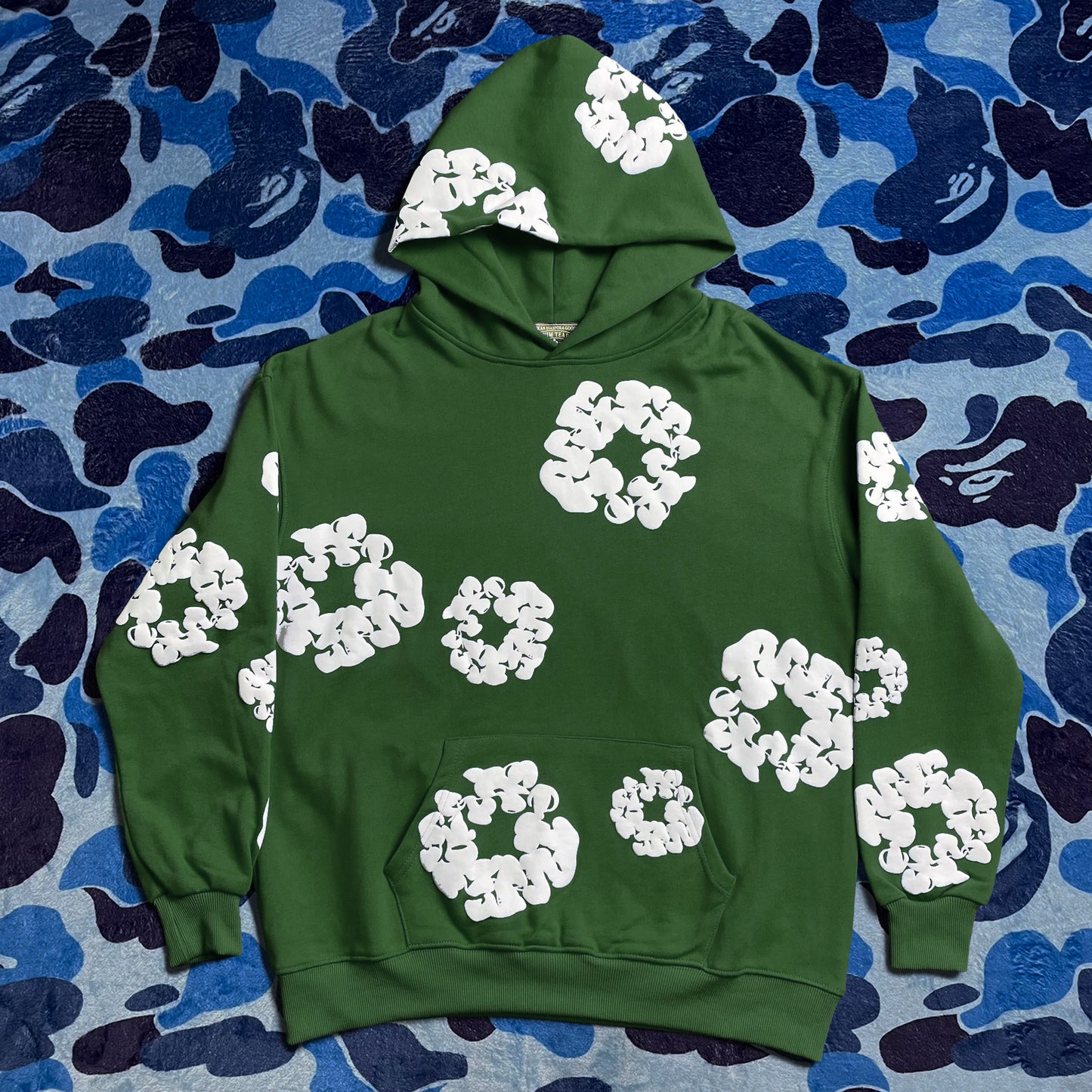 denim-tears-the-cotton-wreath-hoodie-green-Drip Store Argentina