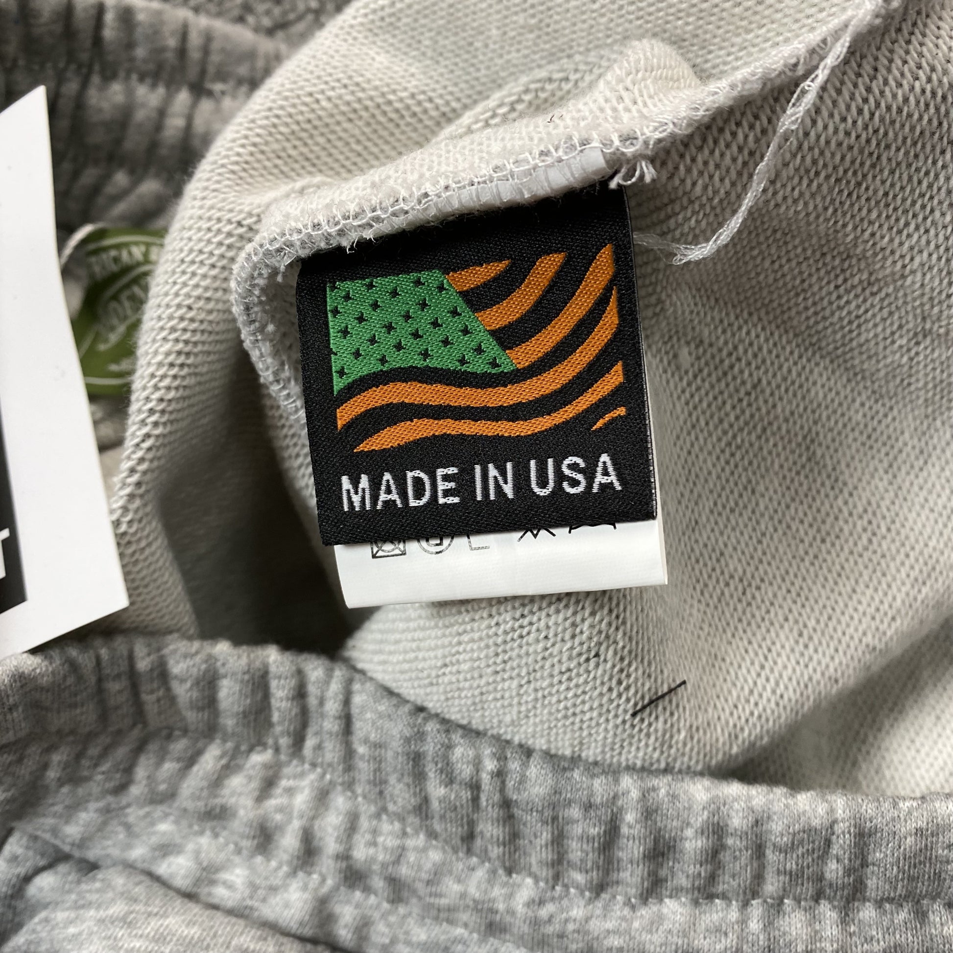 denim-tears-the-cotton-wreath-shorts-grey-8-Drip Store Argentina