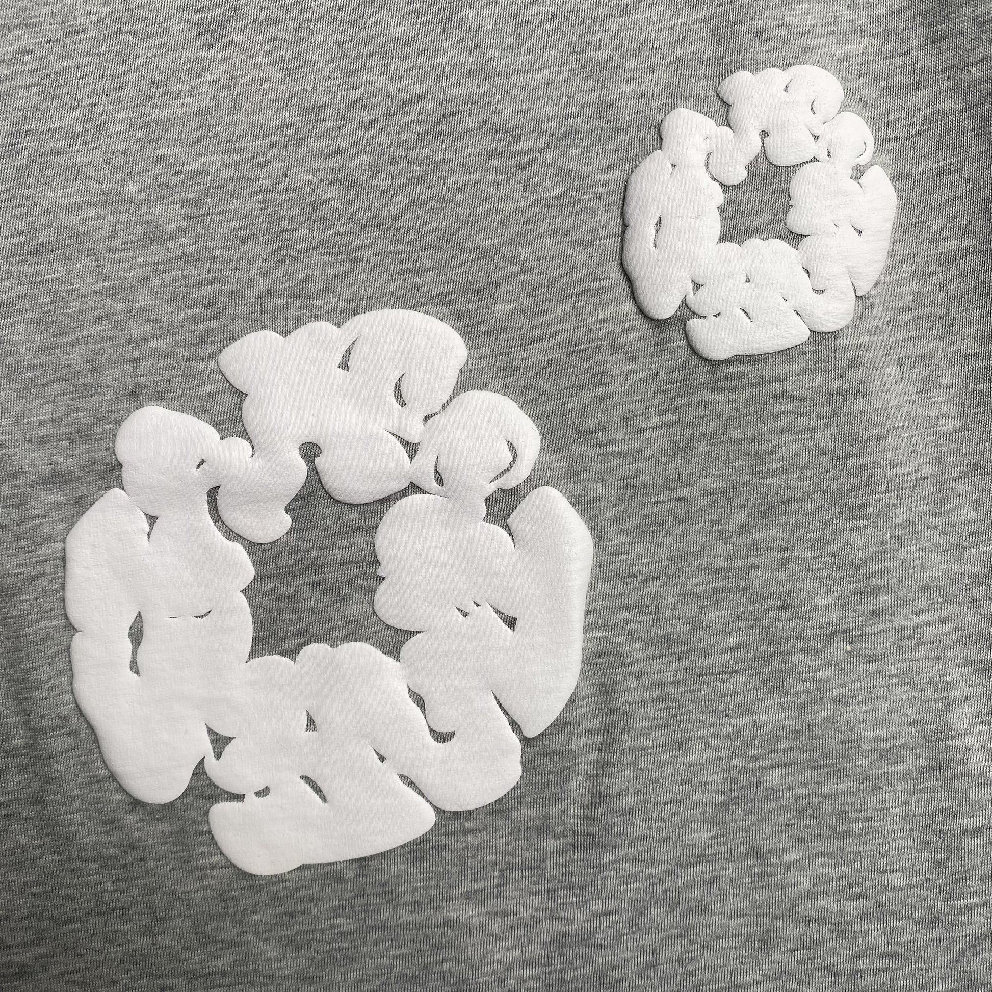 denim-tears-the-cotton-wreath-tee-grey-6-Drip Store Argentina