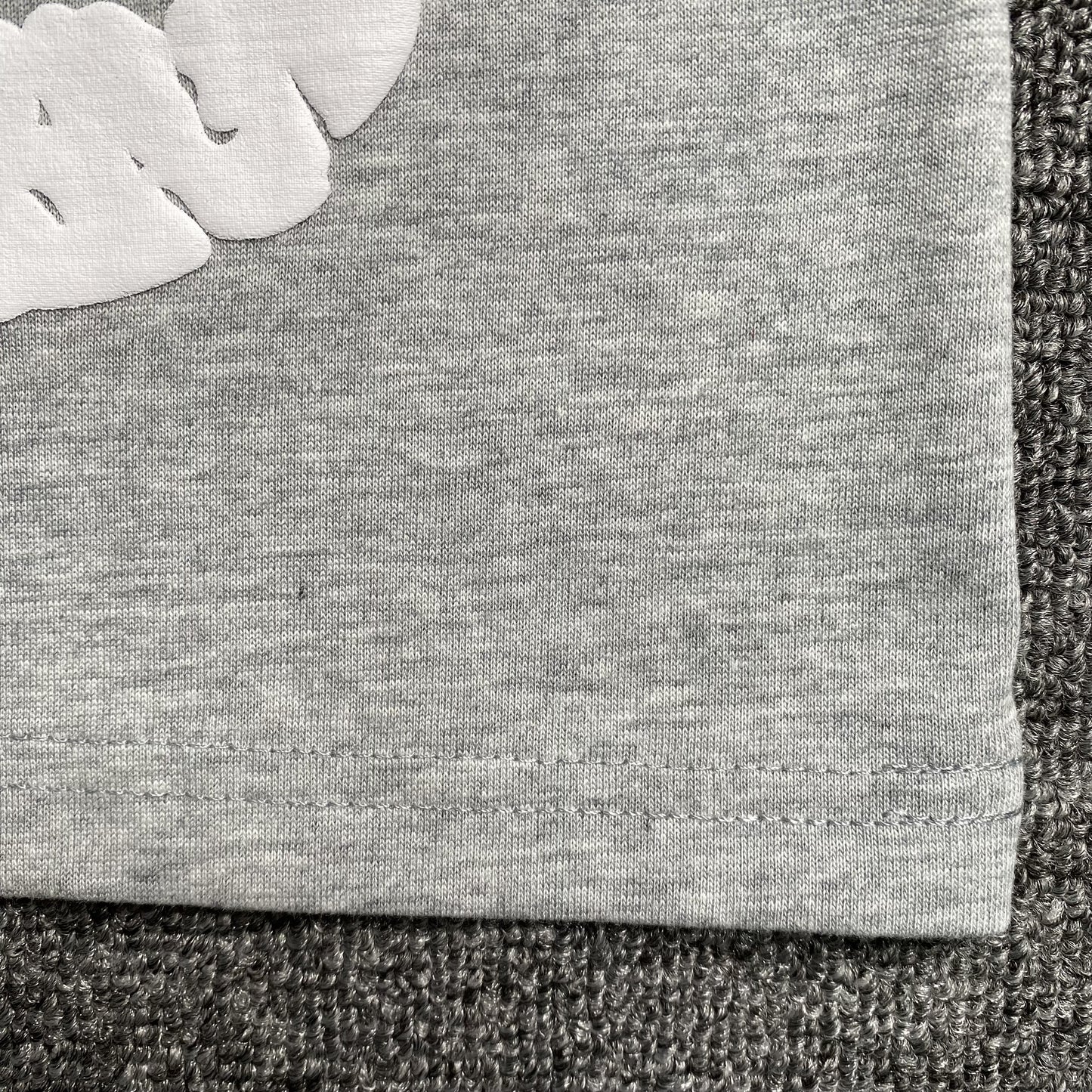 denim-tears-the-cotton-wreath-tee-grey-7-Drip Store Argentina