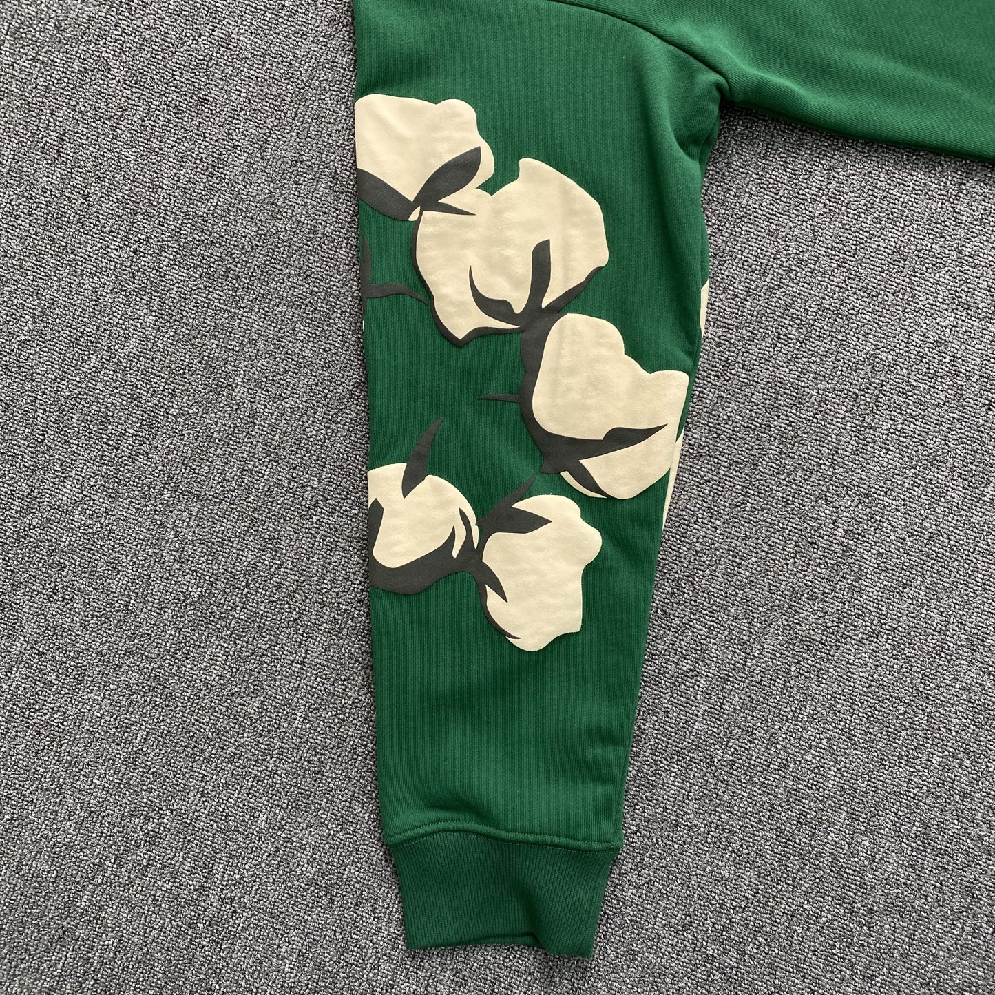 denim-tears-x-cpfm-cactus-tears-crewneck-green-7-Drip Store Argentina