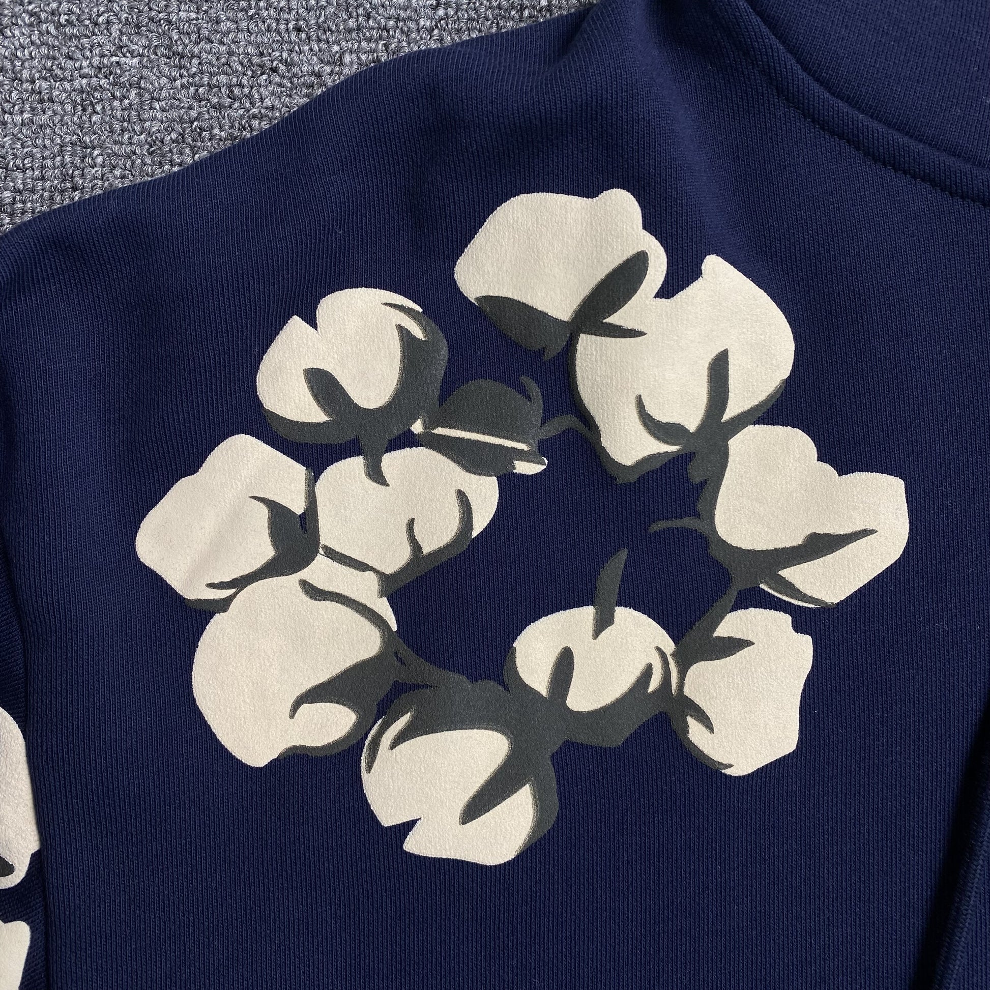 denim-tears-x-cpfm-cactus-tears-wreath-hoodie-navy-3-Drip Store Argentina