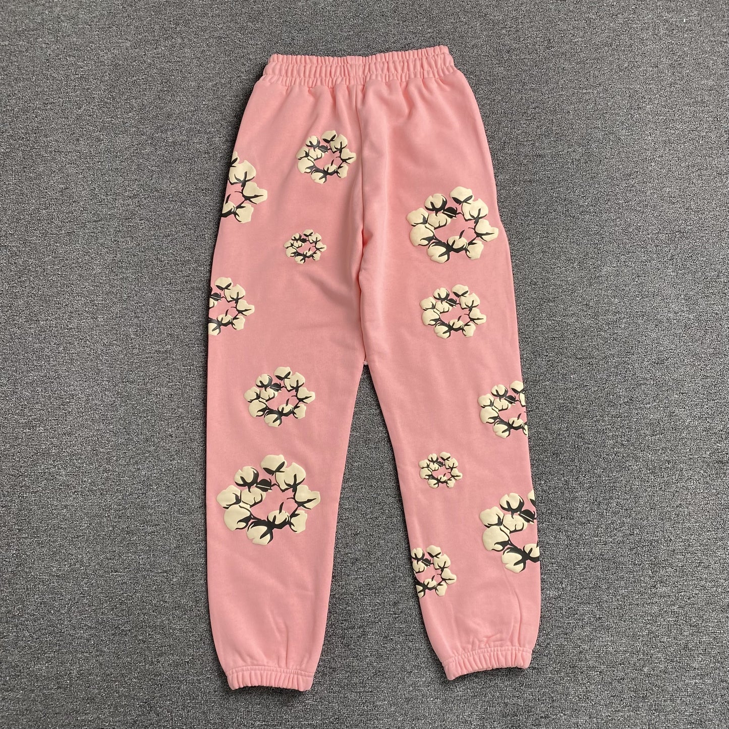 denim-tears-x-cpfm-cactus-tears-wreath-pants-pink-2-Drip Store Argentina