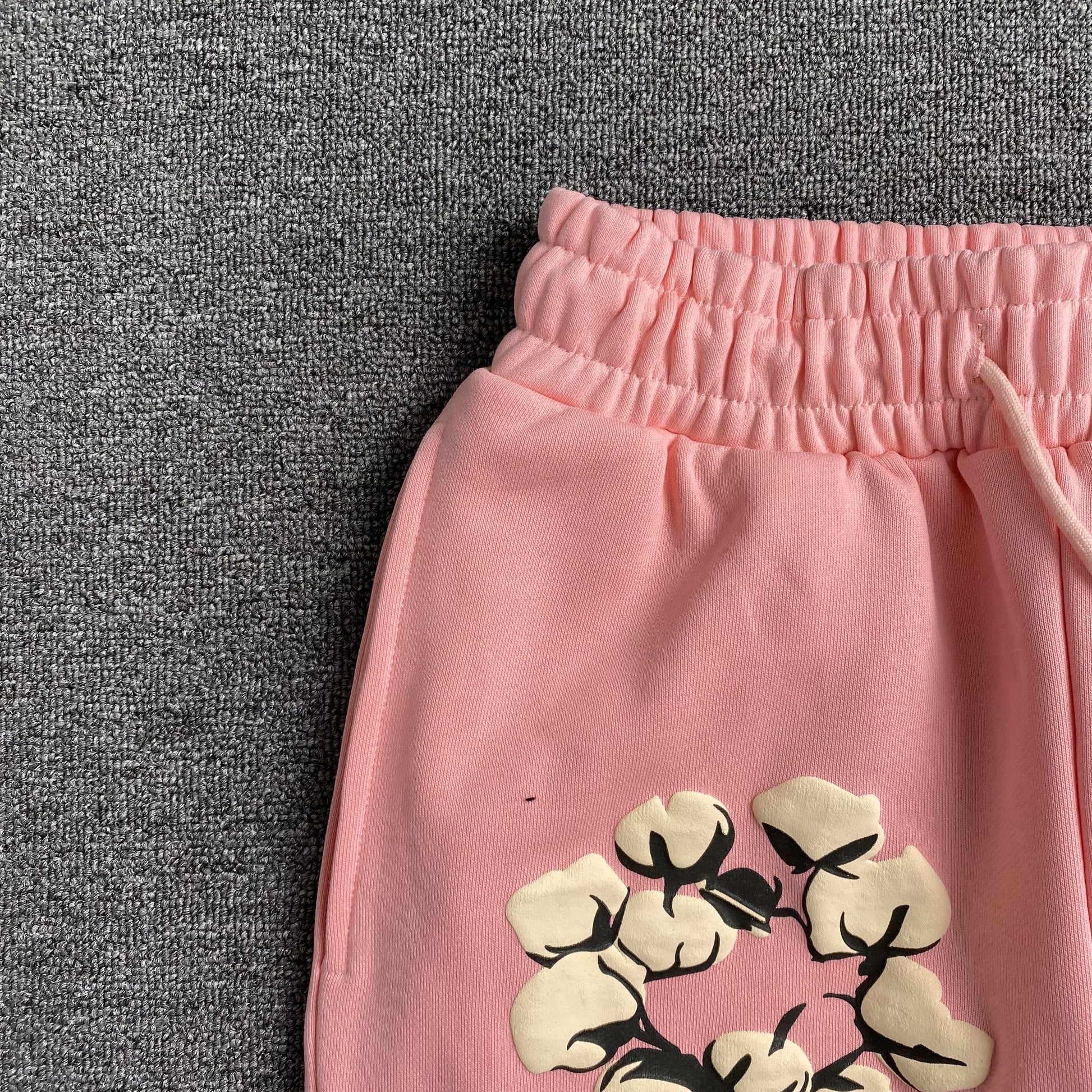 denim-tears-x-cpfm-cactus-tears-wreath-pants-pink-3-Drip Store Argentina