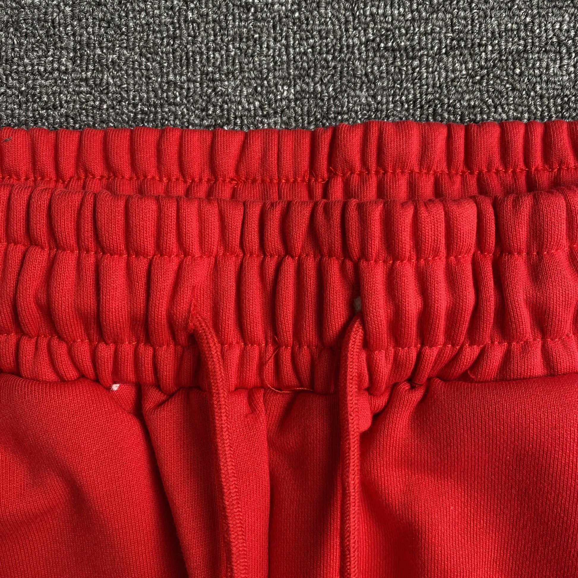 denim-tears-x-cpfm-cactus-tears-wreath-pants-red-5-Drip Store Argentina