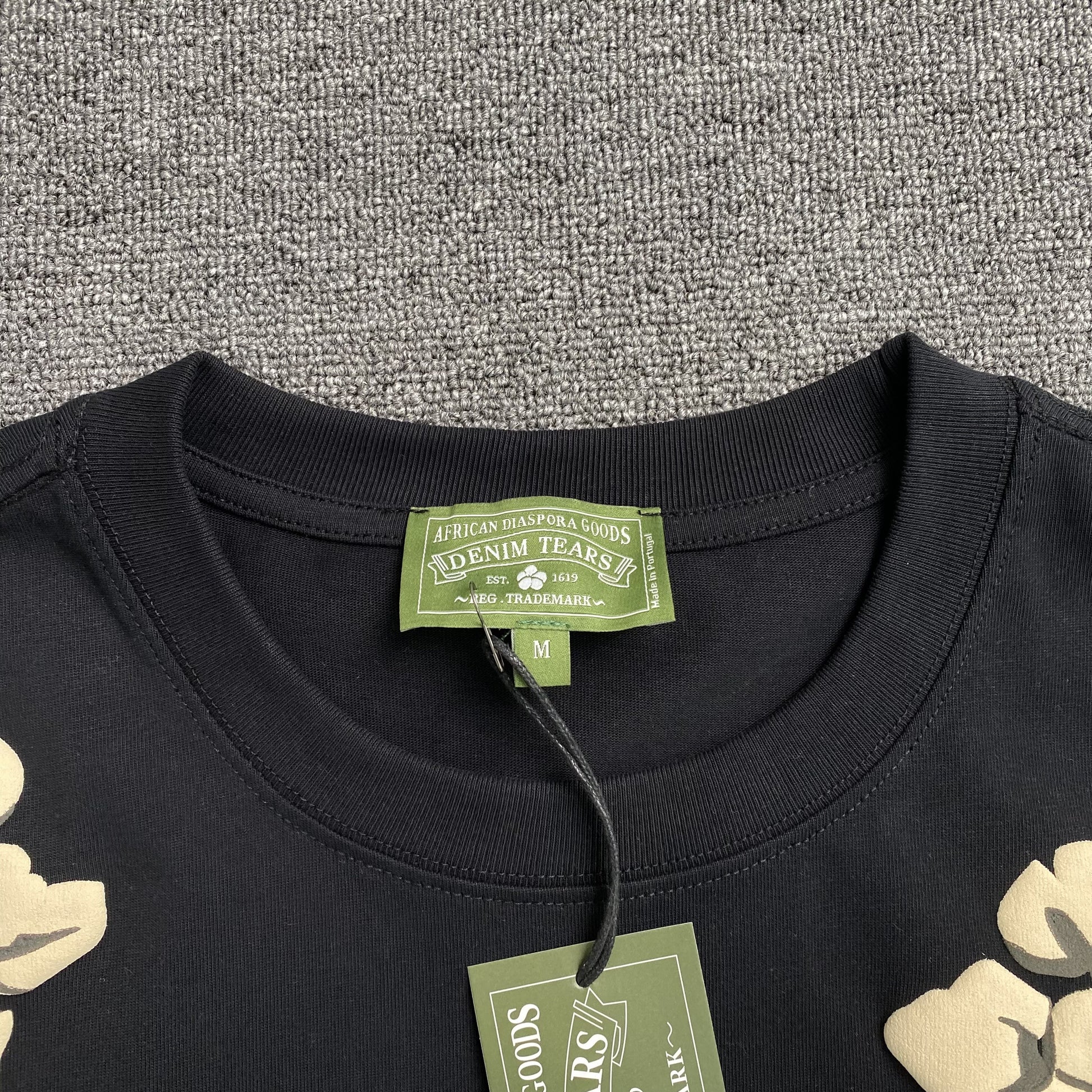 denim-tears-x-cpfm-cactus-tears-wreath-tee-black-4-Drip Store Argentina