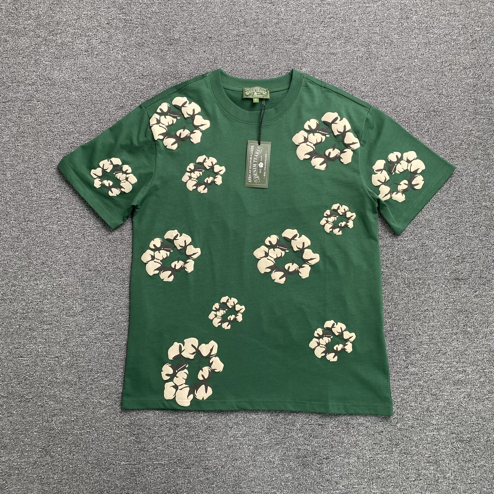 denim-tears-x-cpfm-cactus-tears-wreath-tee-green-Drip Store Argentina