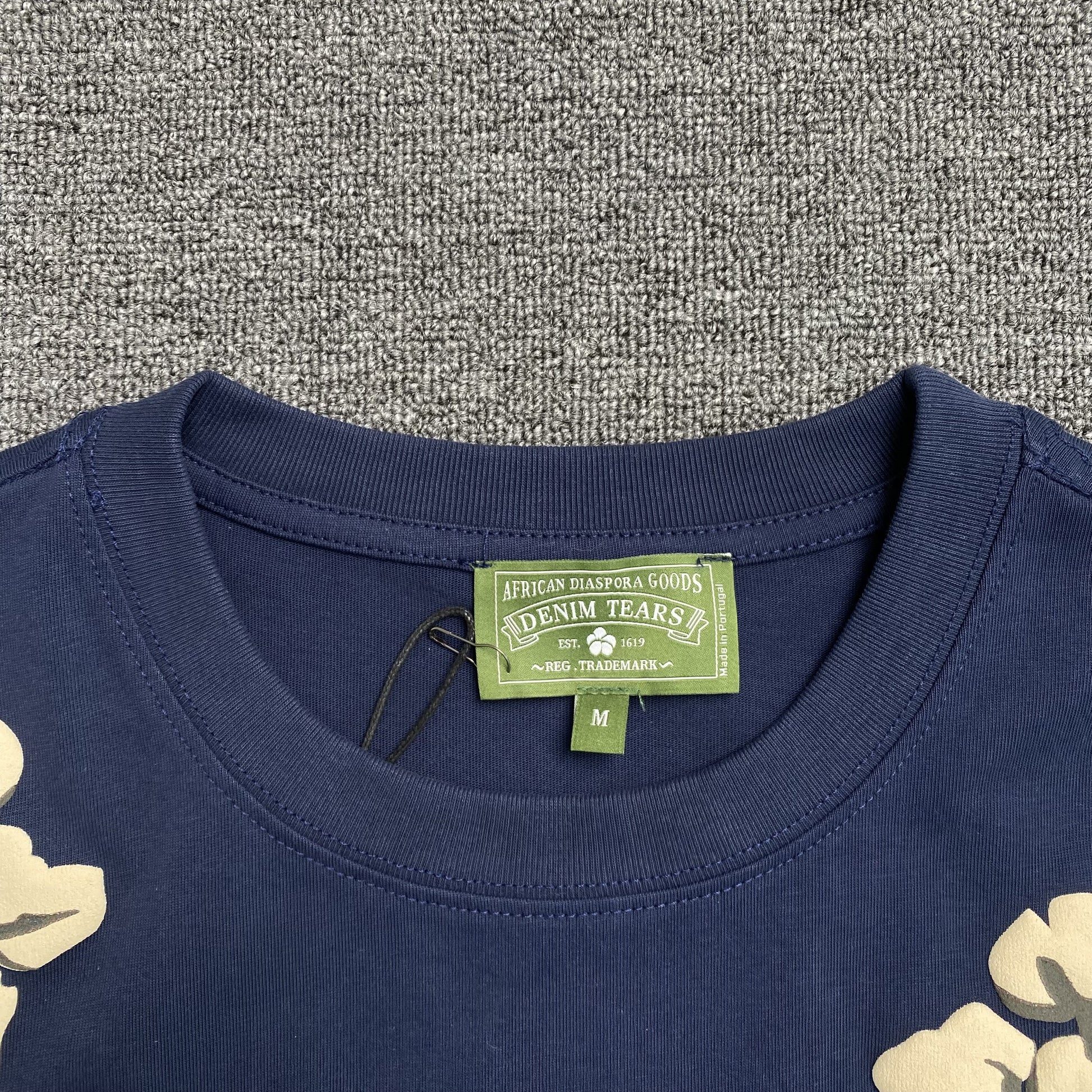 denim-tears-x-cpfm-cactus-tears-wreath-tee-navy-4-Drip Store Argentina