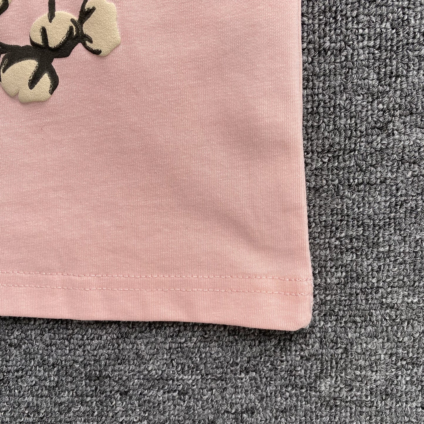 denim-tears-x-cpfm-cactus-tears-wreath-tee-pink-5-Drip Store Argentina