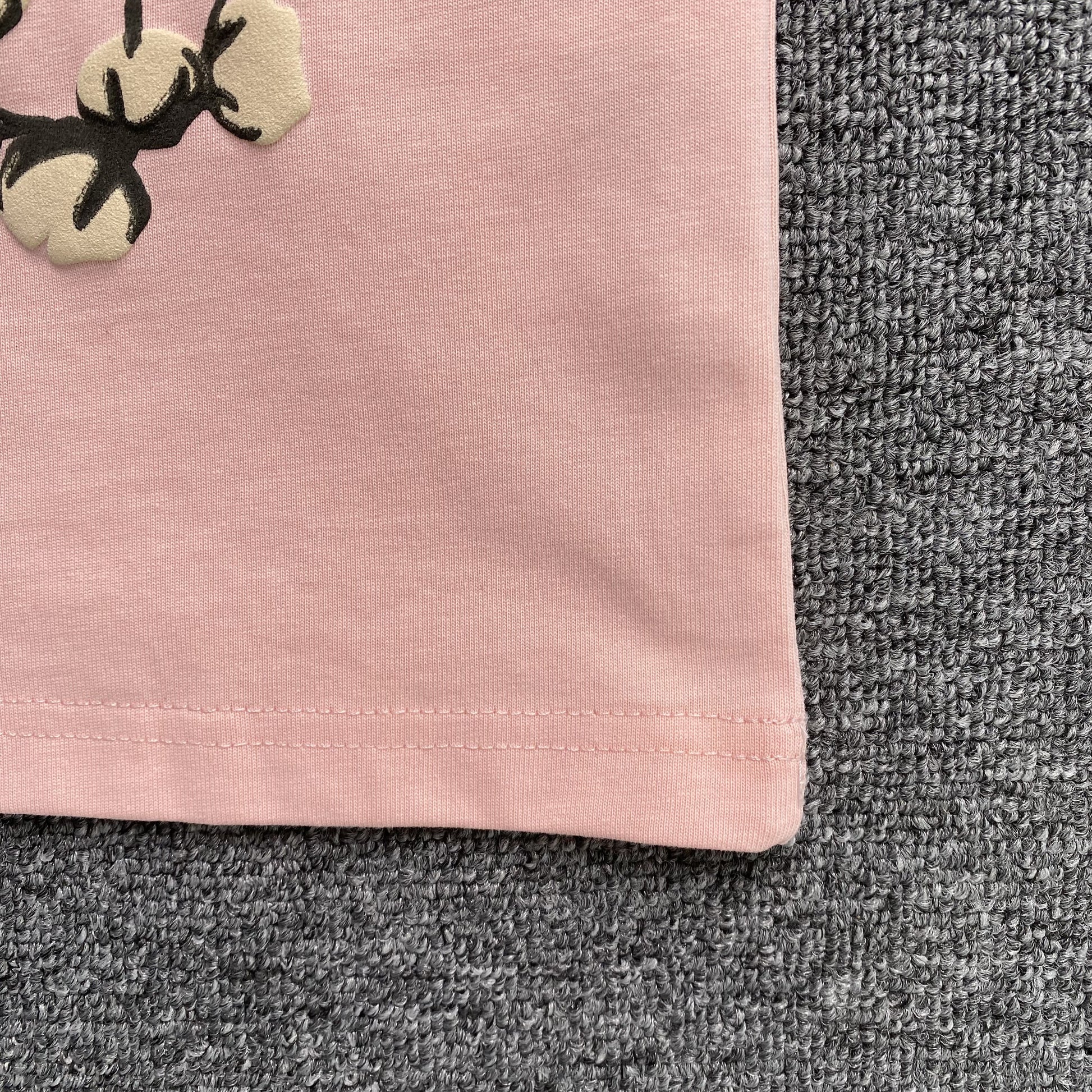 denim-tears-x-cpfm-cactus-tears-wreath-tee-pink-5-Drip Store Argentina