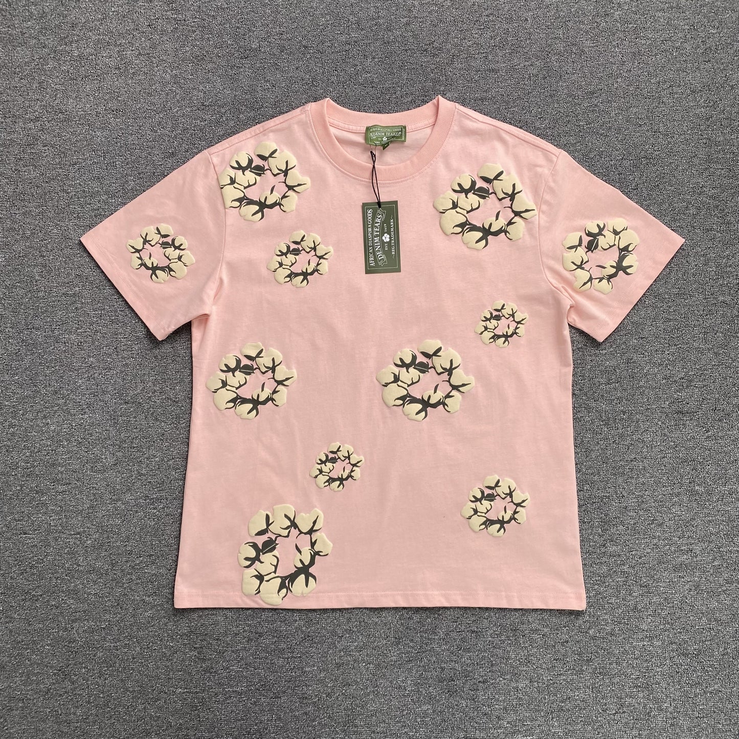 denim-tears-x-cpfm-cactus-tears-wreath-tee-pink-Drip Store Argentina