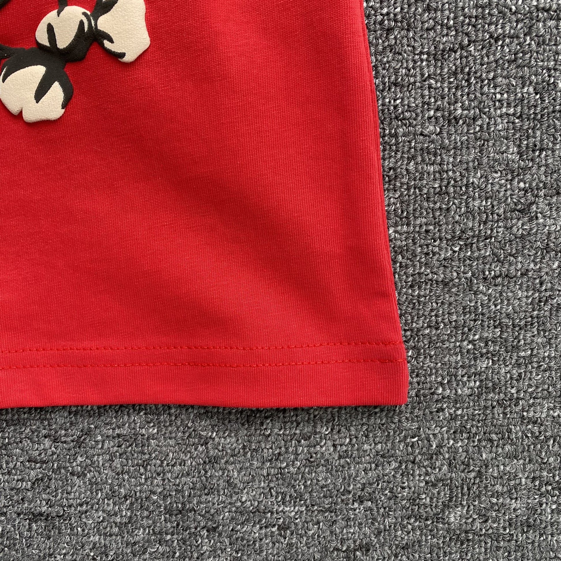 denim-tears-x-cpfm-cactus-tears-wreath-tee-red-5-Drip Store Argentina