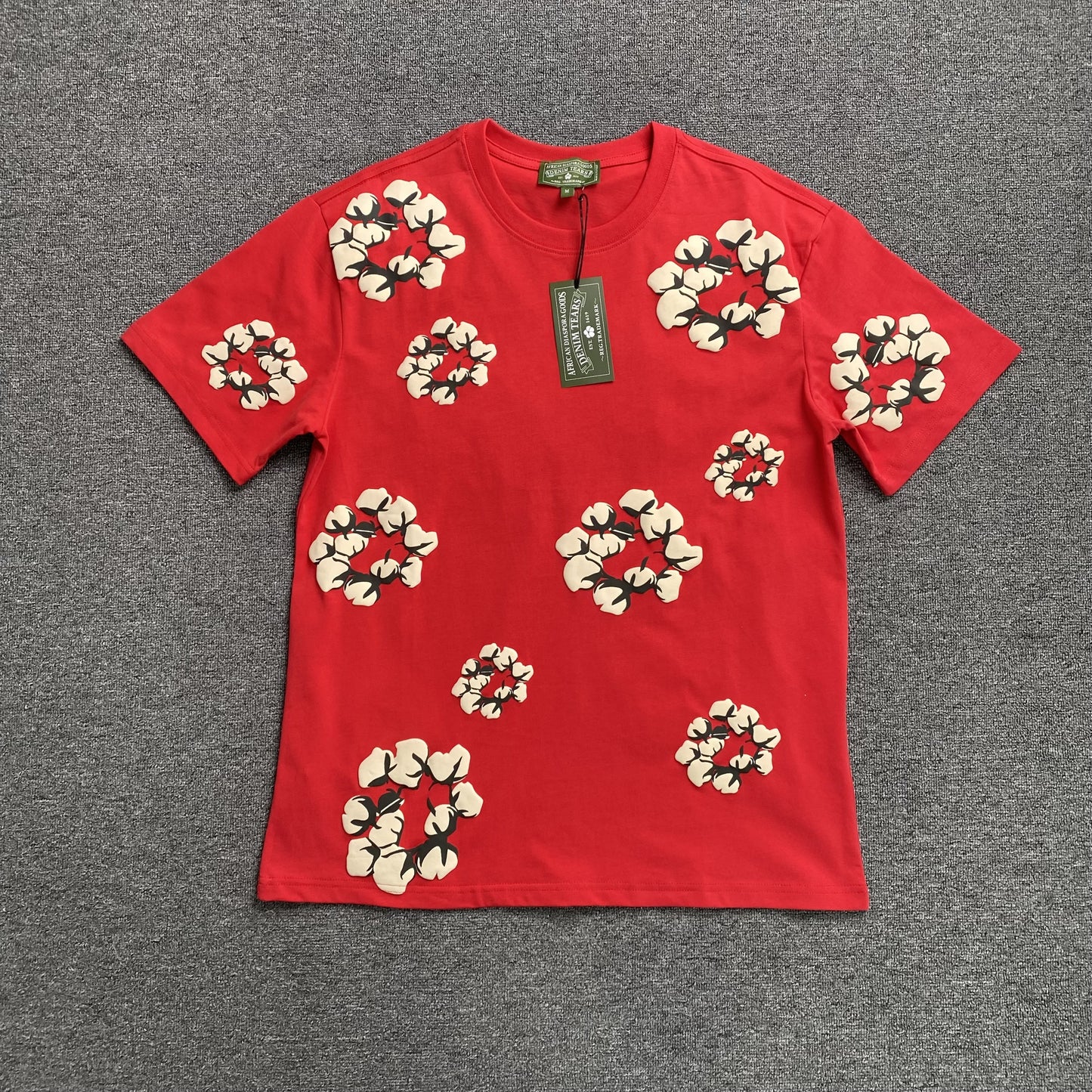 denim-tears-x-cpfm-cactus-tears-wreath-tee-red-Drip Store Argentina