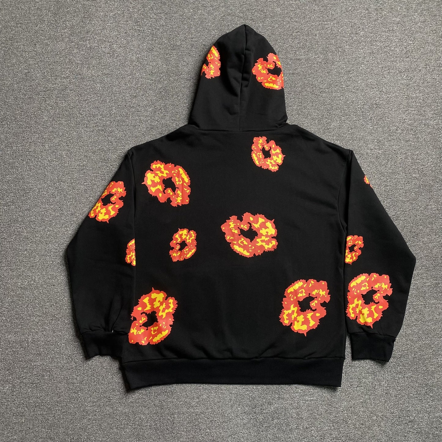 denim-tears-x-offset-wreath-hoodie-black-2-Drip Store Argentina