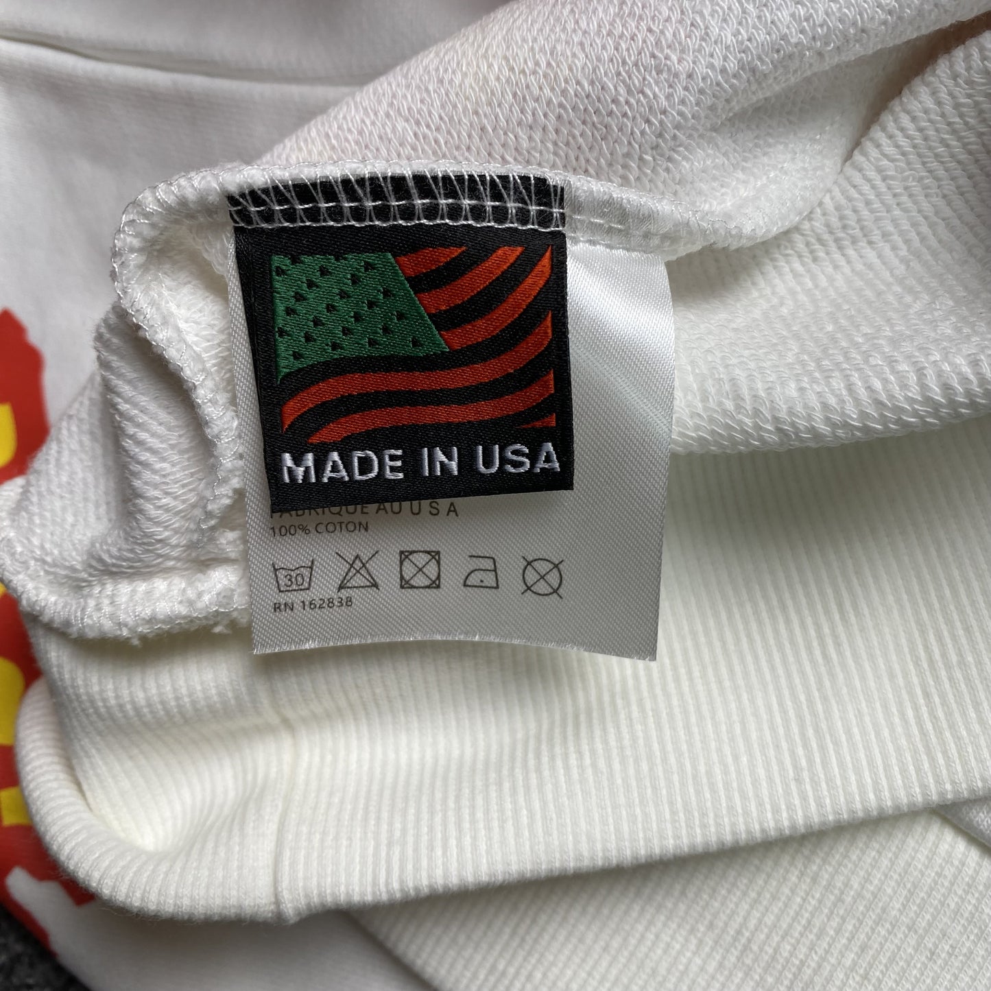 denim-tears-x-offset-wreath-hoodie-white-4-Drip Store Argentina