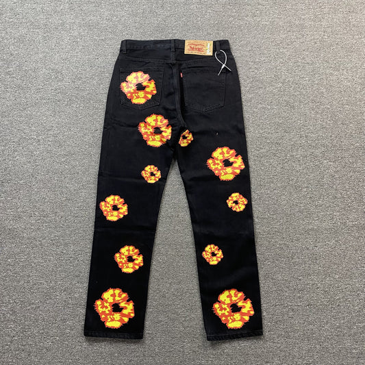 denim-tears-x-offset-wreath-jeans-black-2-Drip Store Argentina