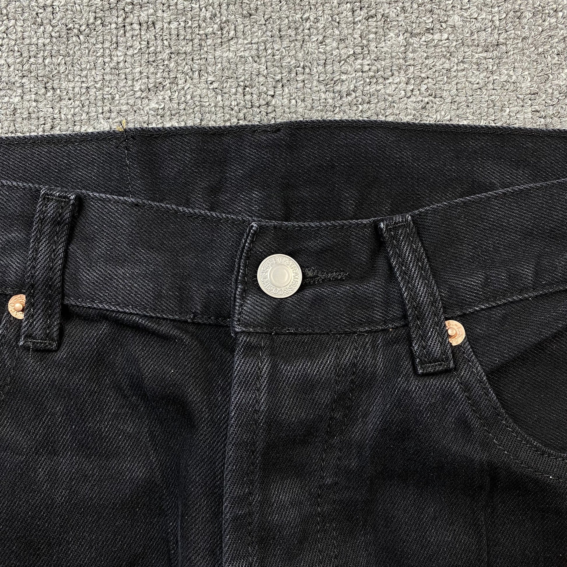 denim-tears-x-offset-wreath-jeans-black-3-Drip Store Argentina