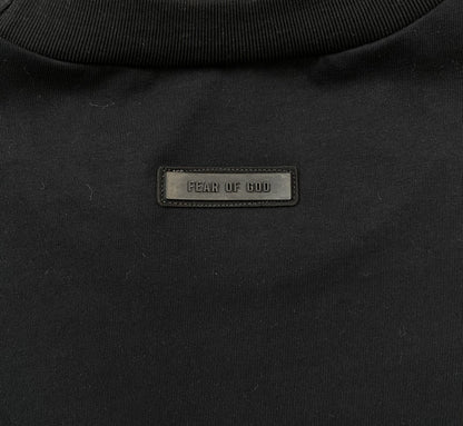 FEAR OF GOD ESSENTIALS ARCH LOGO TEE JET BLACK