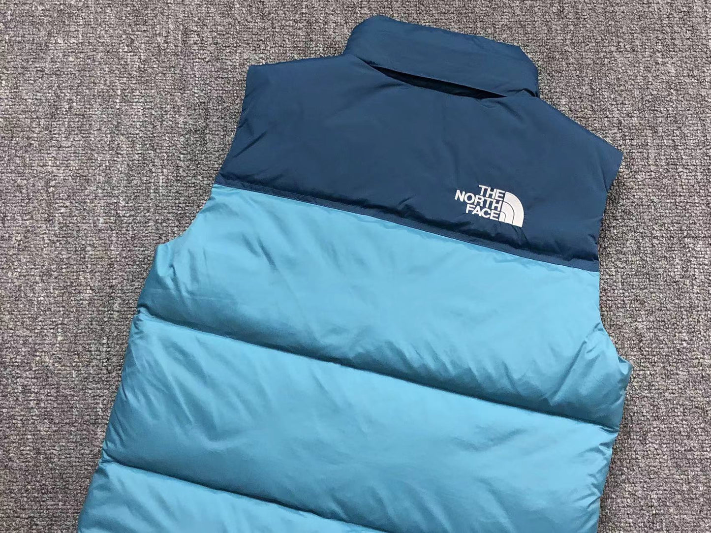 THE NORTH FACE 1996 RETRO NUPTSE VEST BLUE