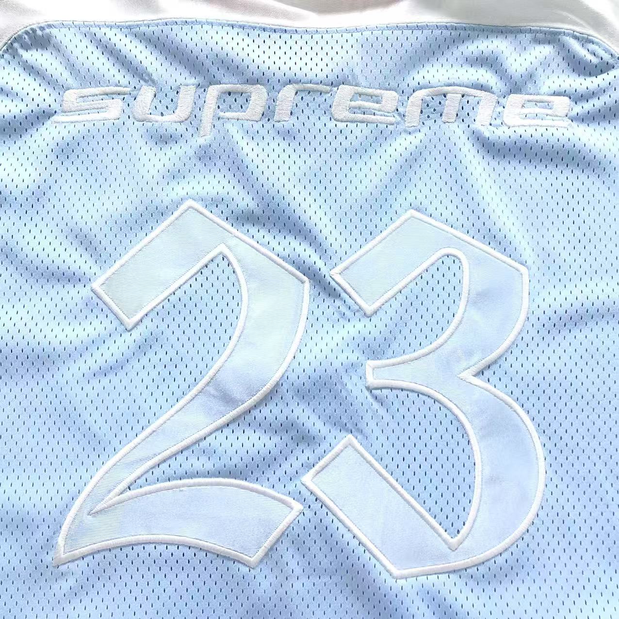 Remera Supreme Jordan Celeste