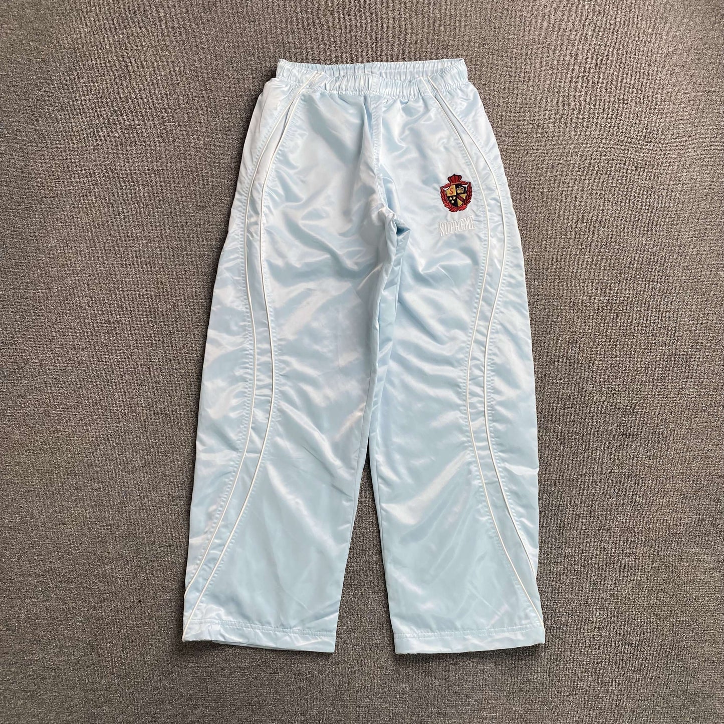 Pantalón Supreme Satin Celeste