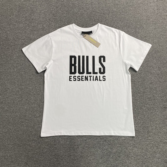 fear-of-god-essentials-bulls-tee-white-Drip Store Argentina