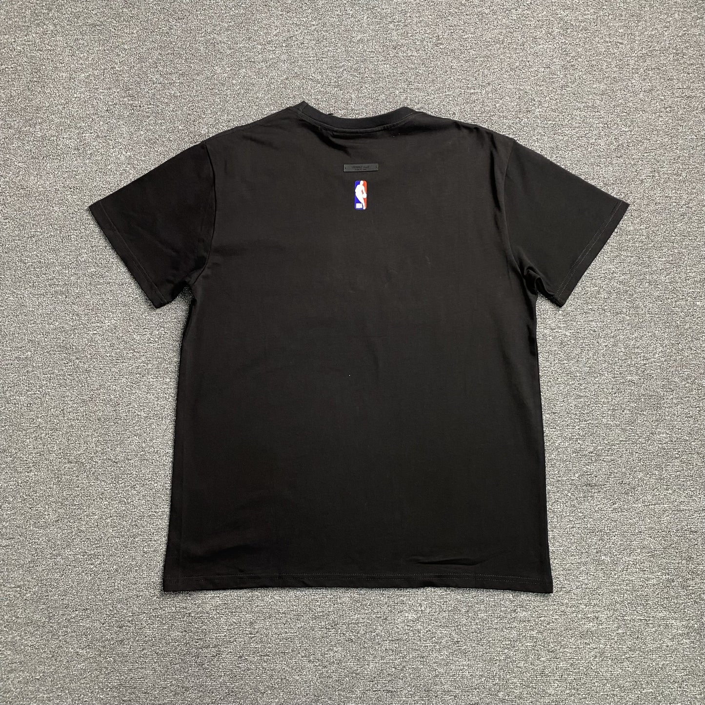 fear-of-god-essentials-celtics-tee-black-3-Drip Store Argentina