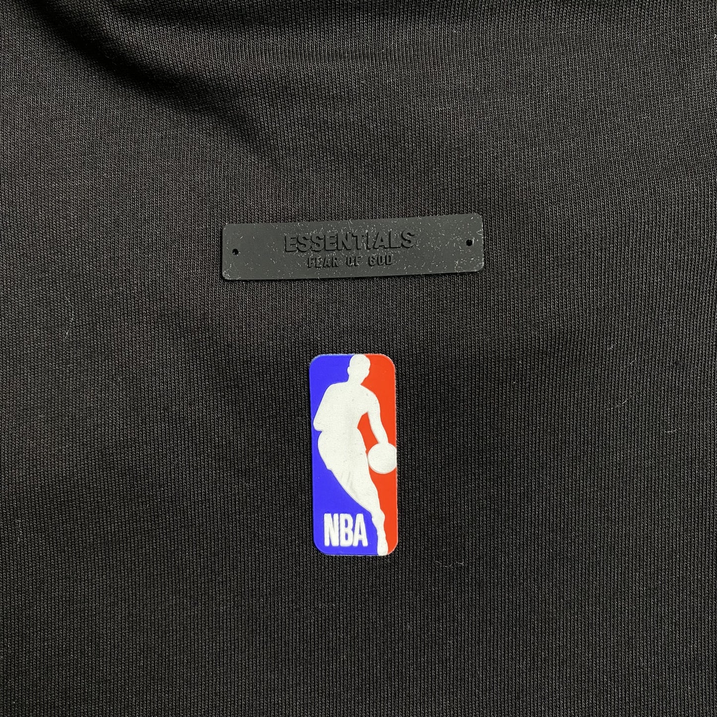 fear-of-god-essentials-celtics-tee-black-4-Drip Store Argentina