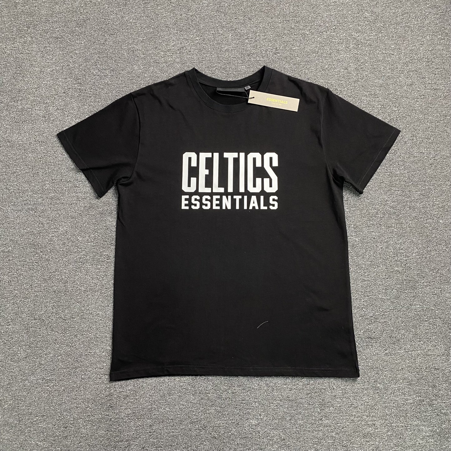 fear-of-god-essentials-celtics-tee-black-Drip Store Argentina