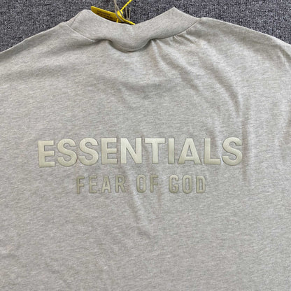 Remera Fear of God Essentials Classic SS25 Heather Stone