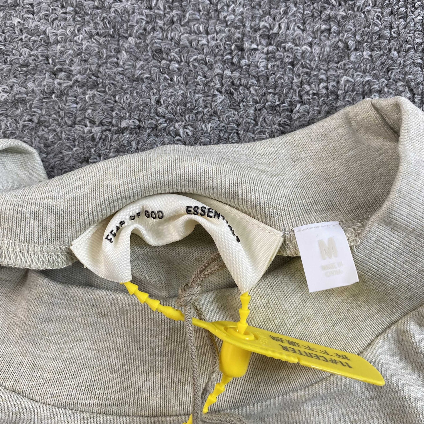 Remera Fear of God Essentials Classic SS25 Heather Stone