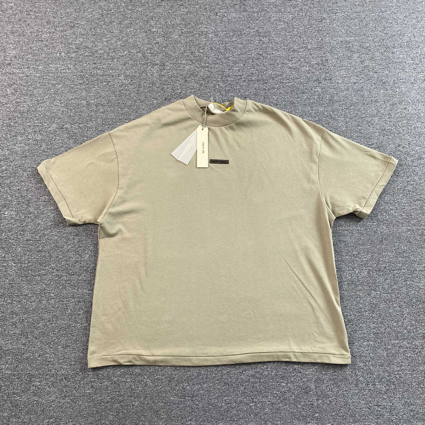 Remera Fear of God Essentials Classic SS25 Timber