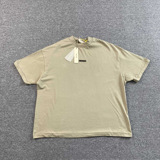 Remera Fear of God Essentials Classic SS25 Timber