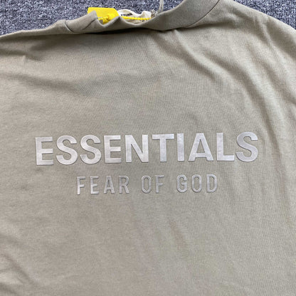 Remera Fear of God Essentials Classic SS25 Timber