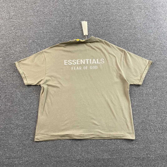 Remera Fear of God Essentials Classic SS25 Timber