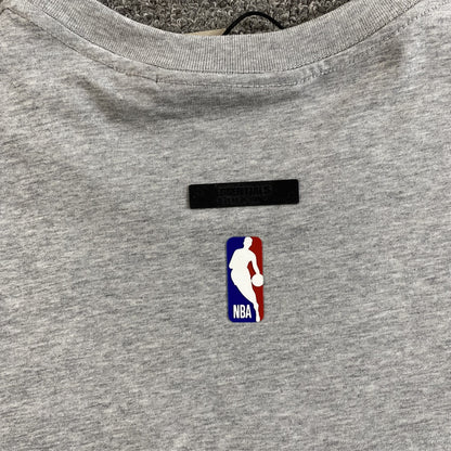 fear-of-god-essentials-heat-tee-grey-4-Drip Store Argentina