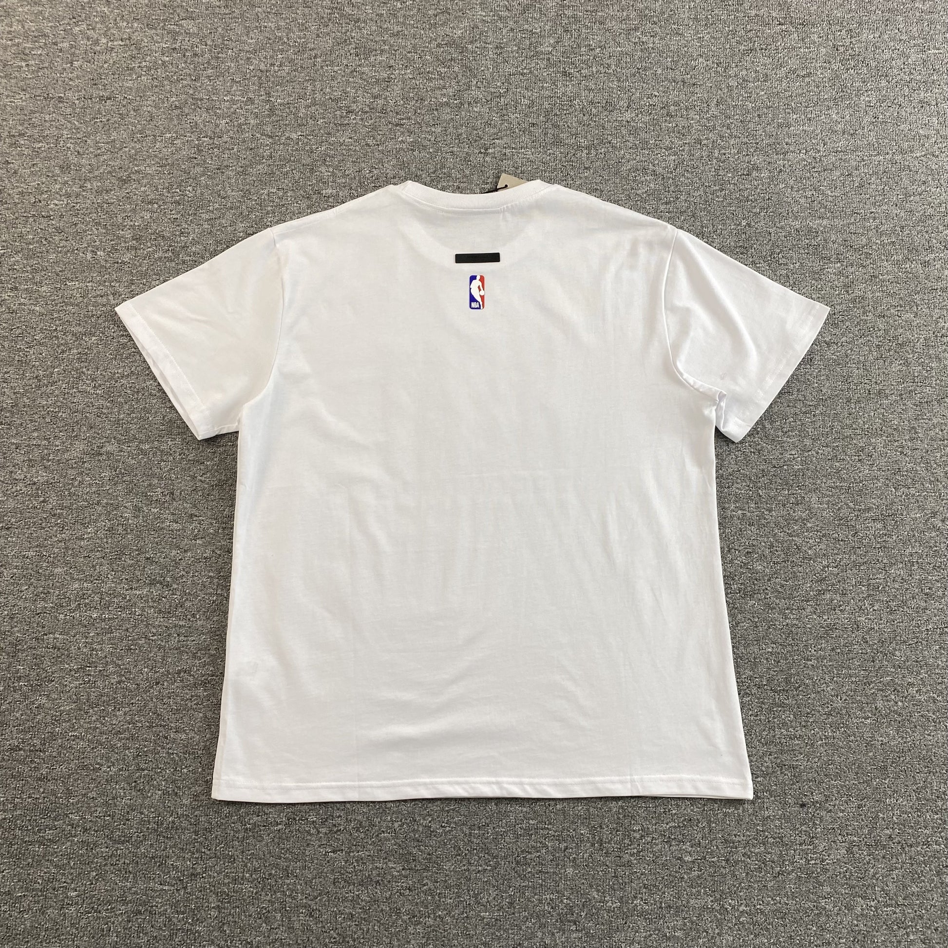 fear-of-god-essentials-heat-tee-white-3-Drip Store Argentina
