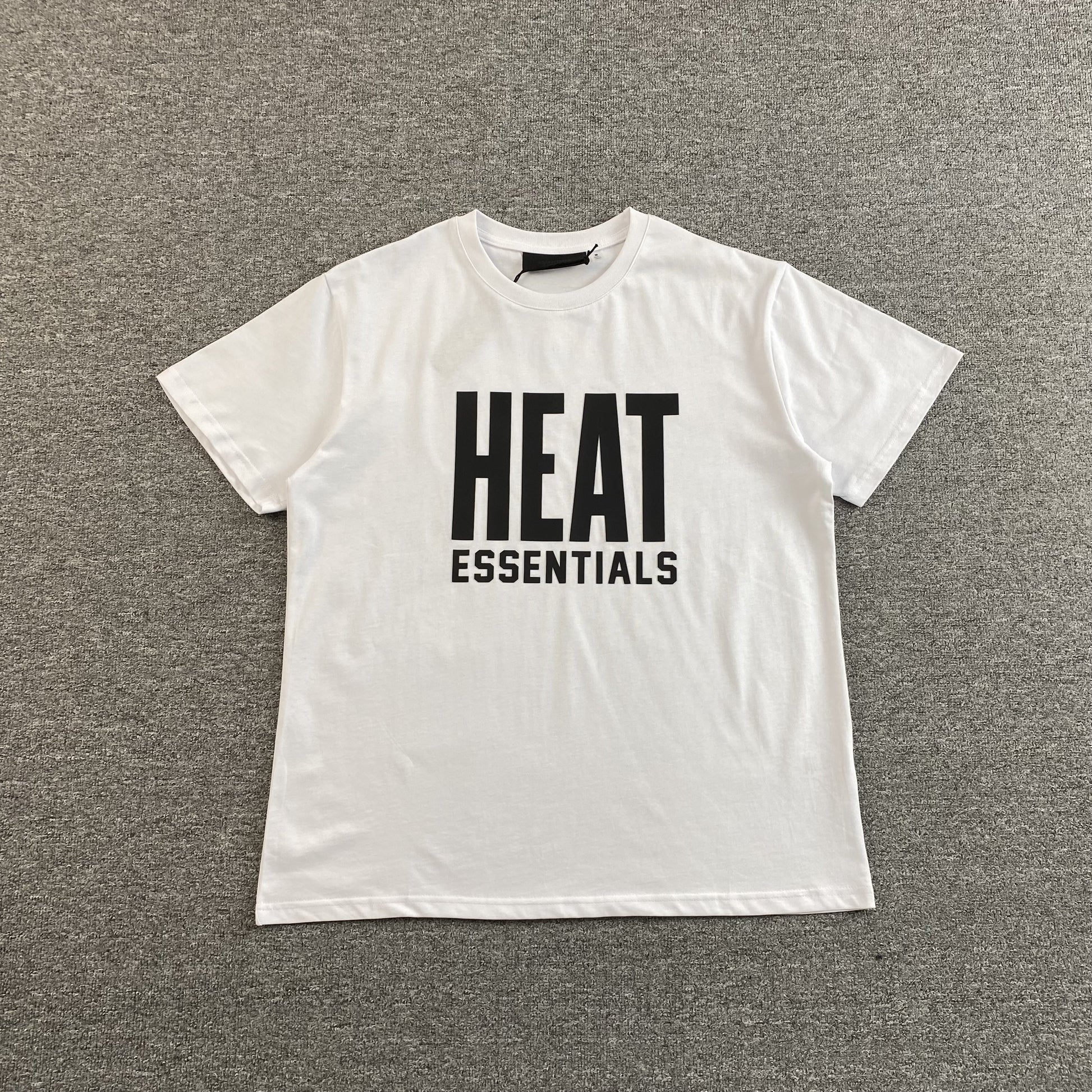 fear-of-god-essentials-heat-tee-white-Drip Store Argentina