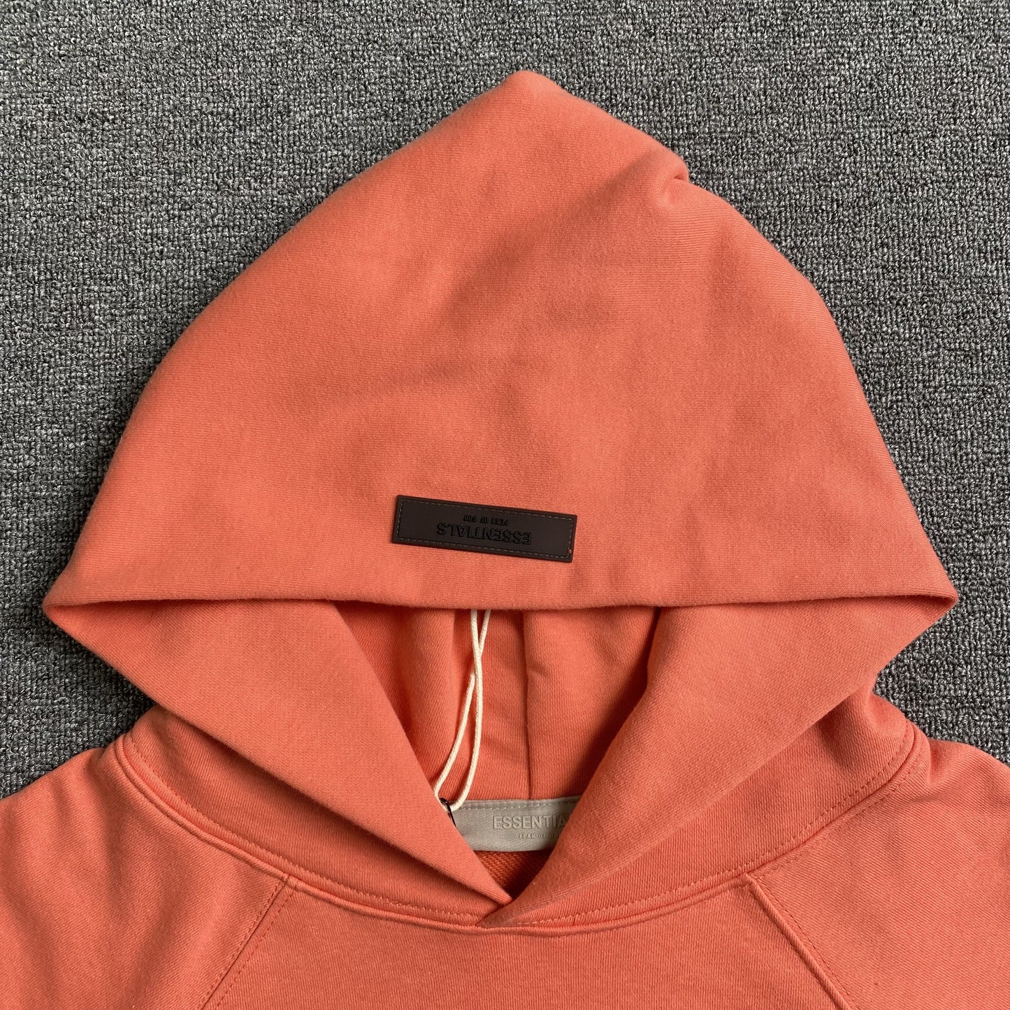 fear-of-god-essentials-hoodie-coral-4-Drip Store Argentina